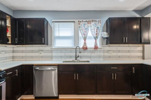 330 117 St, Chicago IL 60655-1540 exterior