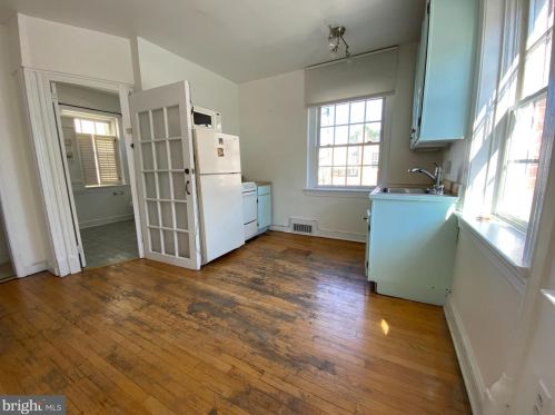 108 Patrick St, Alexandria, VA 22314-3070