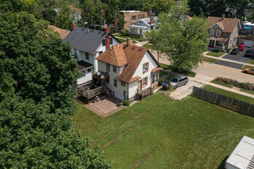 102 Chapel St, Waukegan IL 60085-5410 exterior