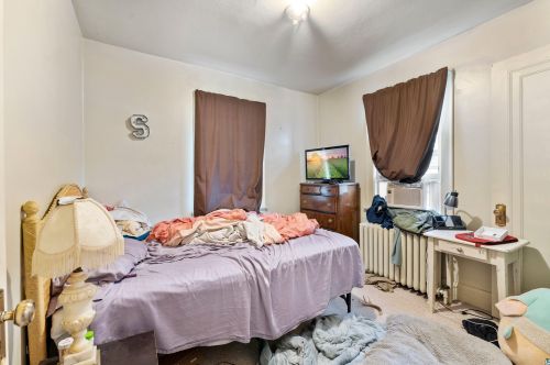 310 15 Ave, Duluth MN 55812-1677 exterior