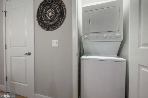 2125 14th St, Washington DC  20009-4464 exterior