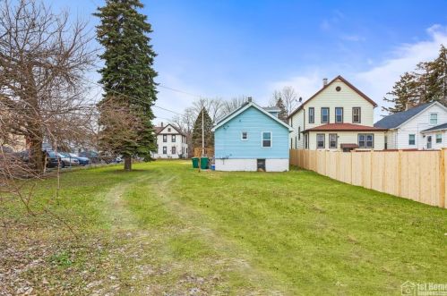 914 Hickory St, Joliet IL 60435-7114 exterior