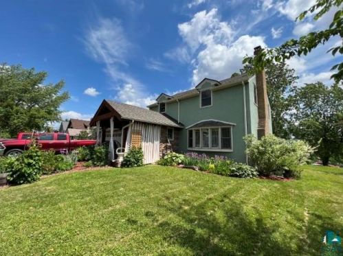 4130 7th St, Duluth, MN 55807-1528