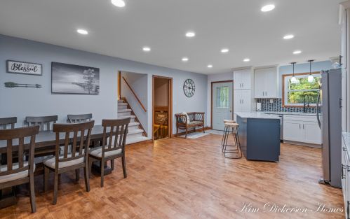 1404 Wolf Lake Rd, Meskegon MI 49442-1948 exterior