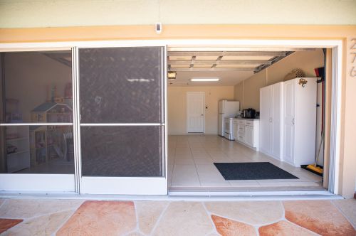 276 Ferris Dr, Fort Pierce FL 34983-8625 exterior