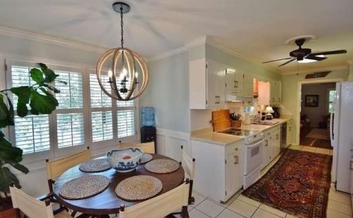 864 Chattahoochee Dr, Gainesville GA 30501-2303 exterior