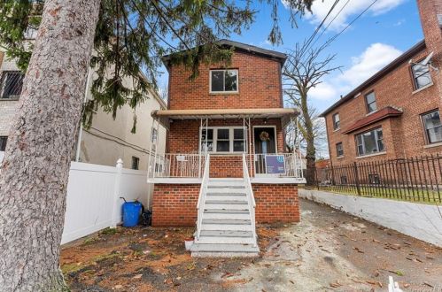 3457 Ely Ave, Bronx NY 10469-2637 exterior