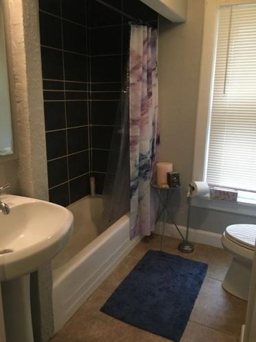 2459 Weil St, Milwaukee WI 53212-3024 exterior