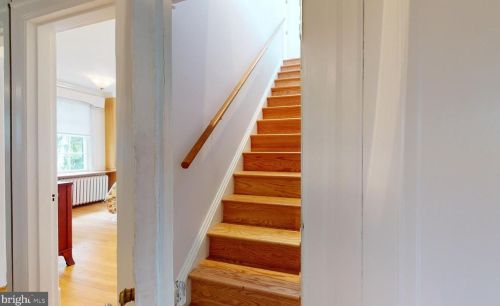 3633 Fulton St, Washington DC  20007-1452 exterior