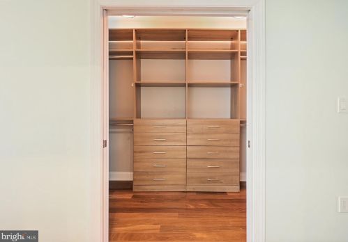 50 Seaton Pl, Washington DC 20001-1033 exterior