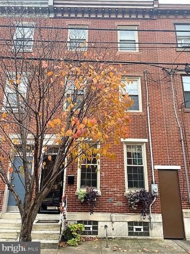 308 Dickinson St, Philadelphia PA  19147-6515 exterior