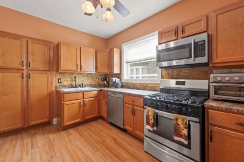 7414 Pr Ave, Chicago IL 60628-3621 exterior