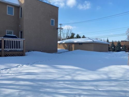 669 Dayton Ave, Saint Paul MN 55104-7226 exterior