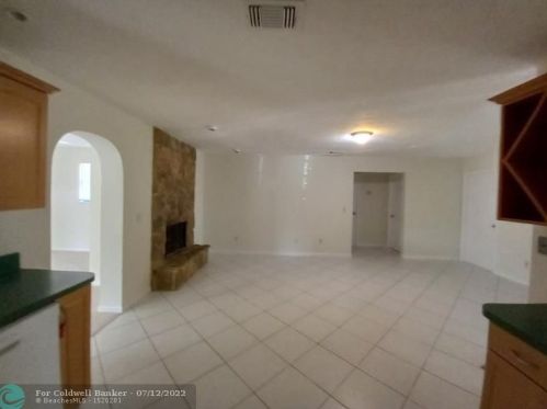 1662 Carillo Ave, Fort Pierce FL 34953-1745 exterior