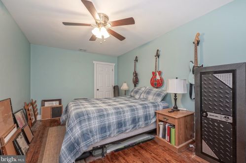 2202 Cumberland St, Philadelphia PA 19125-2204 exterior