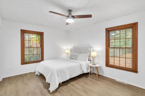 6422 Meadowview Ave, Kalamazoo MI  49048-9448 exterior