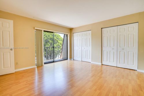 1458 Lawnwood Cir, Fort Pierce, FL 34950-6915