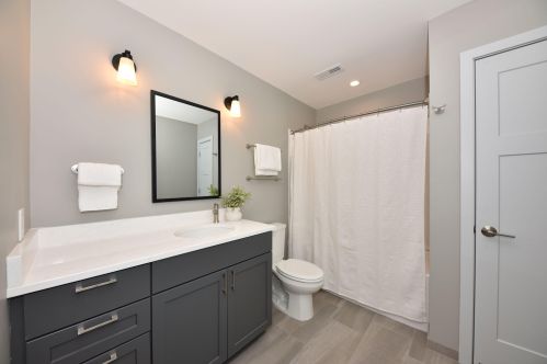 1908 Elmdale Ct, Milwaukee WI 53211-2342 exterior