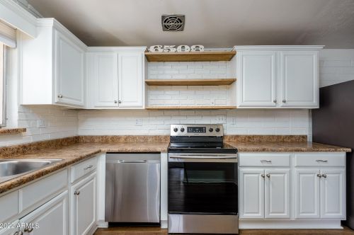 6508 23 Ave, Phoenix AZ 85015-4408 exterior