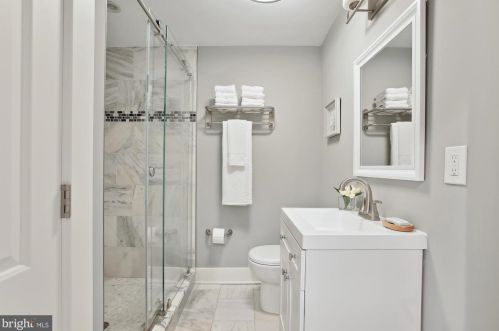 2208 Q St, Washington DC 20001-1955 exterior