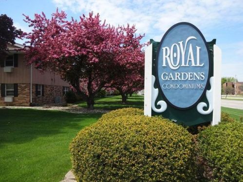 5700 Wahner Ave, Milwaukee WI  53223-2950 exterior