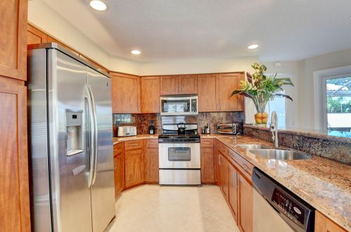 2077 53rd St, Boca Raton FL 33496-3452 exterior