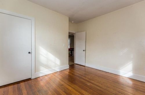 1884 Smith St, Providence RI 02911-2944 exterior