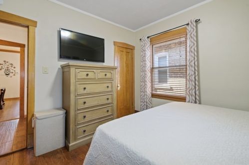 5250 Fletcher St, Chicago IL 60634-4006 exterior