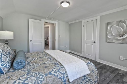 257 Washington St, Wallingford CT 06492-3528 exterior