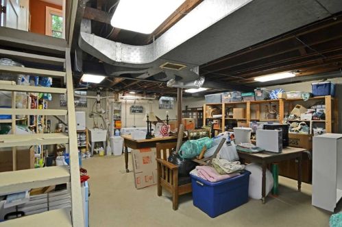 114 Oak Hill Rd, Pittsburgh PA  15238-3016 exterior