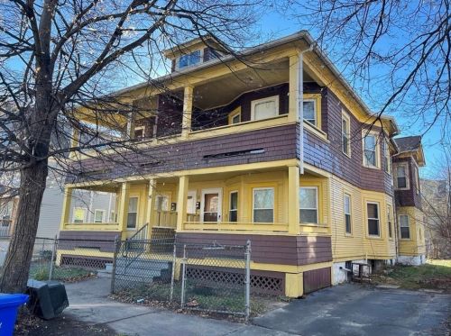 56 Kenyon St, Springfield, MA 01109-3014