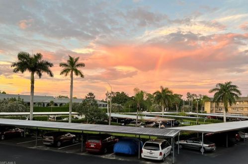 5467 Rattlesnake Hammock Rd, Naples FL 34113-6400 exterior