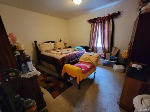 696 26th St, Paterson NJ  07504-1920 exterior