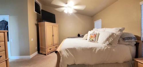 8519 Bay Springs Dr, Orlando FL  32819-4970 exterior