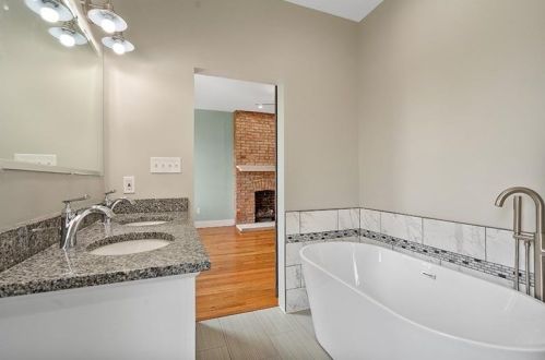 131 Marshall Ave, Pittsburgh PA 15214-2723 exterior