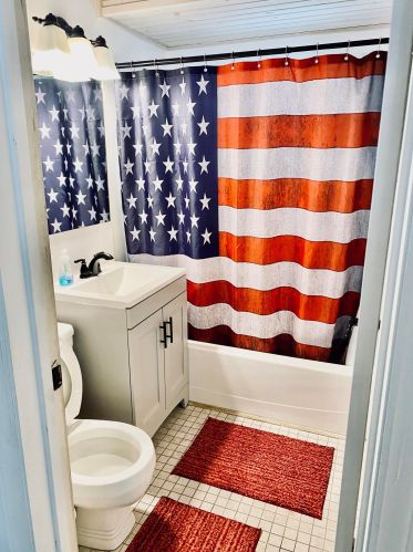 420 95th St, Milwaukee WI  53226-4444 exterior