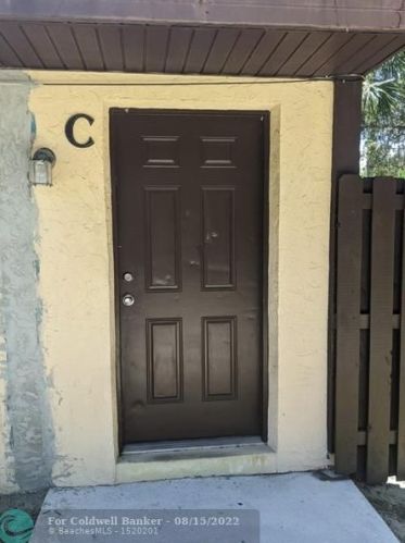 2015 Oleander Blvd, Fort Pierce FL  34950-5385 exterior