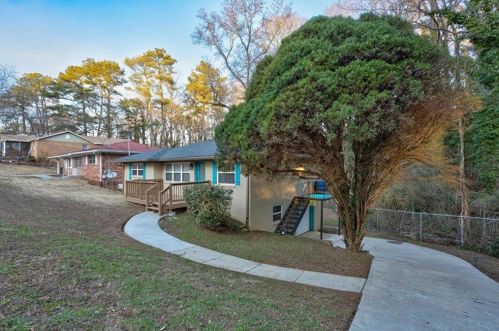 1898 Lisbon Dr, Atlanta GA  30310-4916 exterior