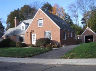 47 Cherry Hl, Holyoke, MA 01040-1703