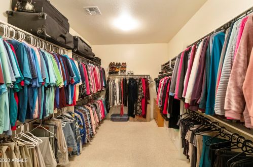 24032 Lakeway Cir, Chandler AZ 85248-7312 exterior