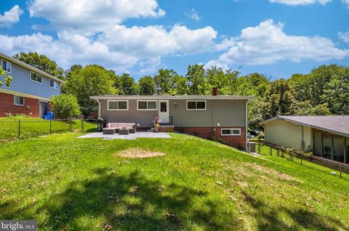 11404 Fairoak Dr, Silver Spring MD  20902-3137 exterior