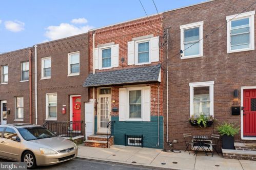 213 Gerritt St, Philadelphia, PA 19147-6012
