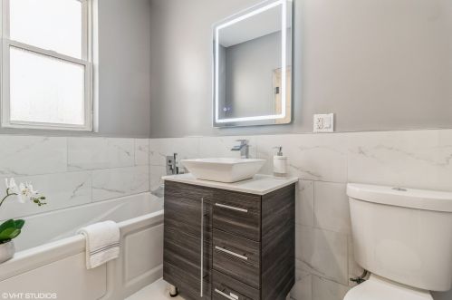 6640 Marshfield Ave, Chicago IL 60636-3302 exterior