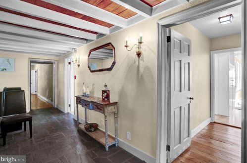 886 Vaughn Rd, Pottstown PA exterior