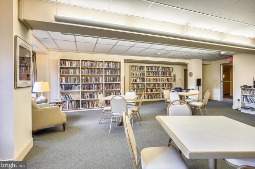 4201 Cathedral Ave, Washington DC  20016-4901 exterior