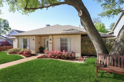 8321 Club Meadows Dr, Dallas, TX 75243-7419