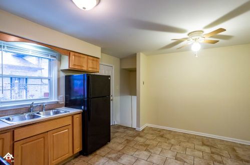 14230 Marquette Ave, Chicago IL 60633-2025 exterior