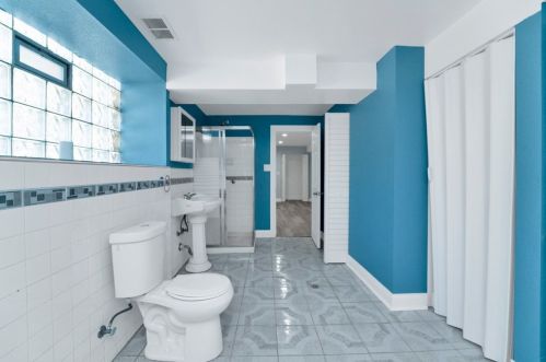 7912 Justine St, Chicago IL 60620-4333 exterior