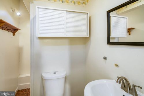 1308 Main St, Darby PA 19023-2619 exterior