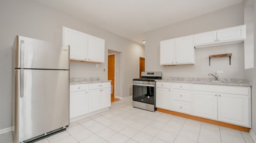 839 Sacramento Blvd, Chicago, IL 60622-4362